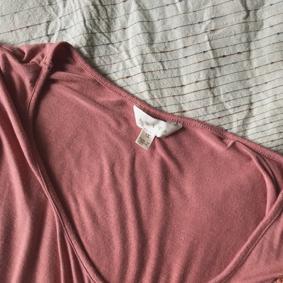 Embroidered Top - Picture 2 of 4